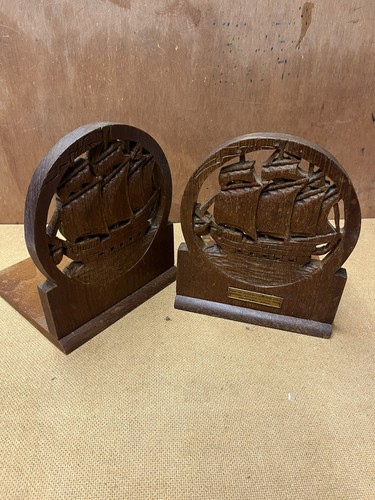 Fab pair book ends - pair, hms